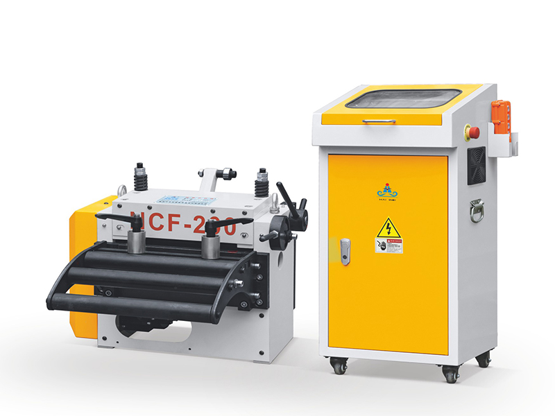 衝床绿巨人官网入口在衝壓生產線中發揮什麽作用？