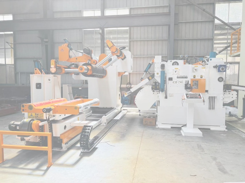 绿巨人色多多智能：三合一開卷整平绿巨人官网入口，引領金屬加工新變革