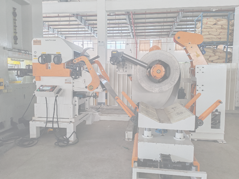 三合一開卷整平绿巨人官网入口專家，助力鈑金加工高效升級！